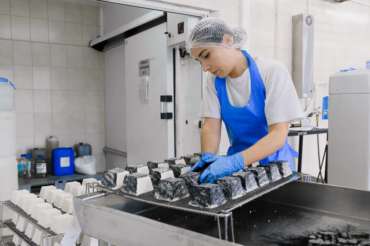 Contrôle de produits dans un atelier de fabrication alimentaire